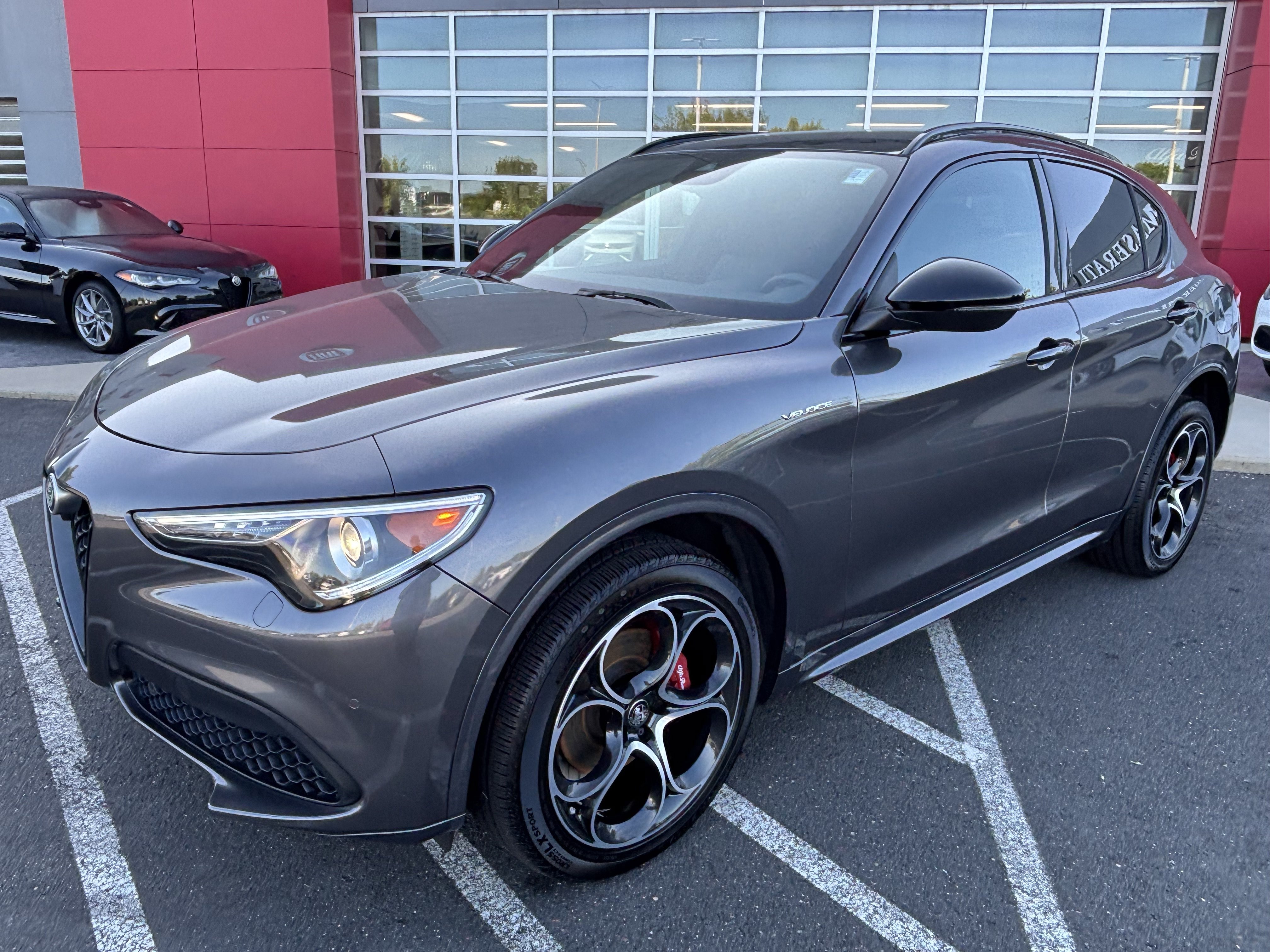 Certified 2023 Alfa Romeo Stelvio Veloce AWD/4WD image 3
