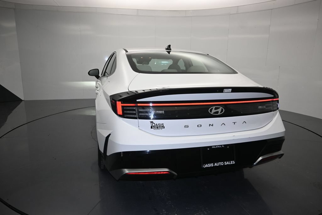 Used 2025 Hyundai Sonata SEL FWD image 24