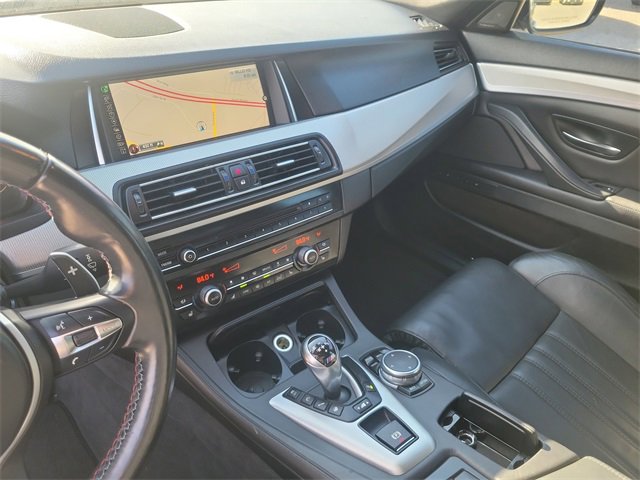 Used 2015 BMW M5 image 25