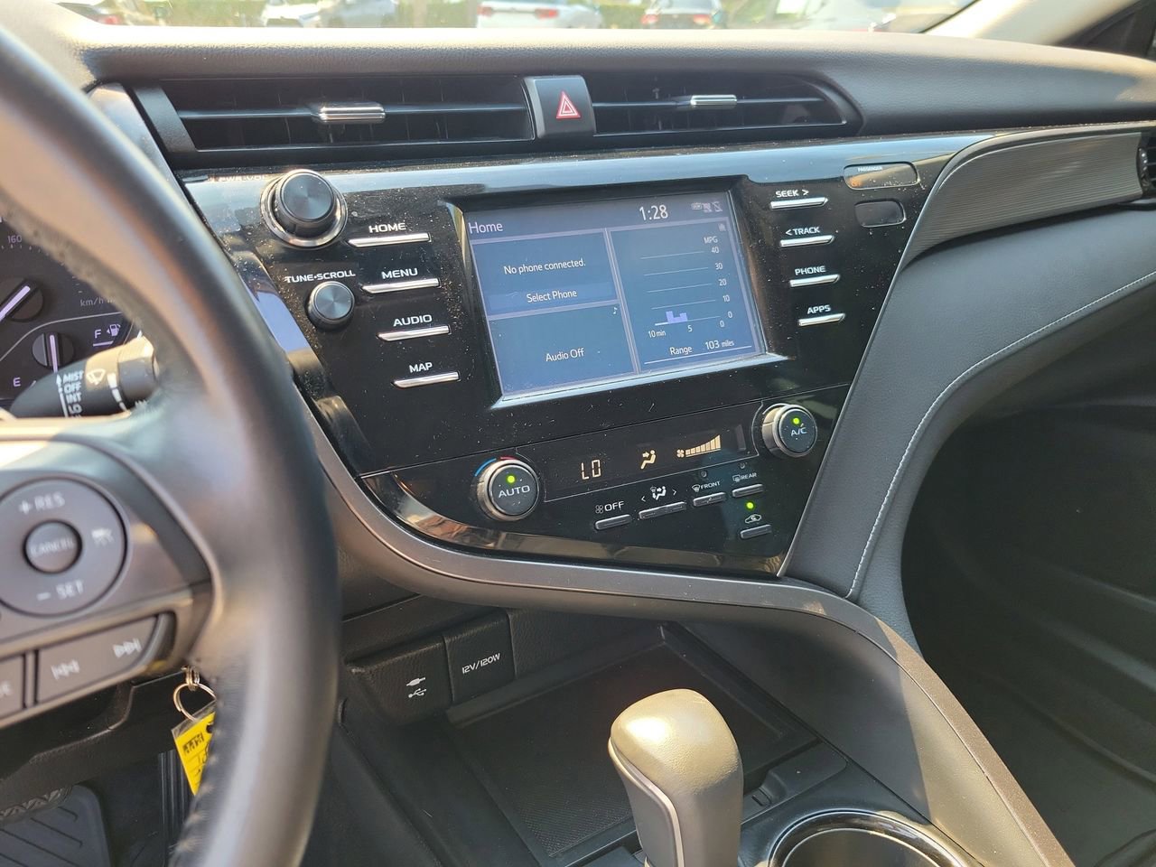 Used 2019 Toyota Camry SE image 23