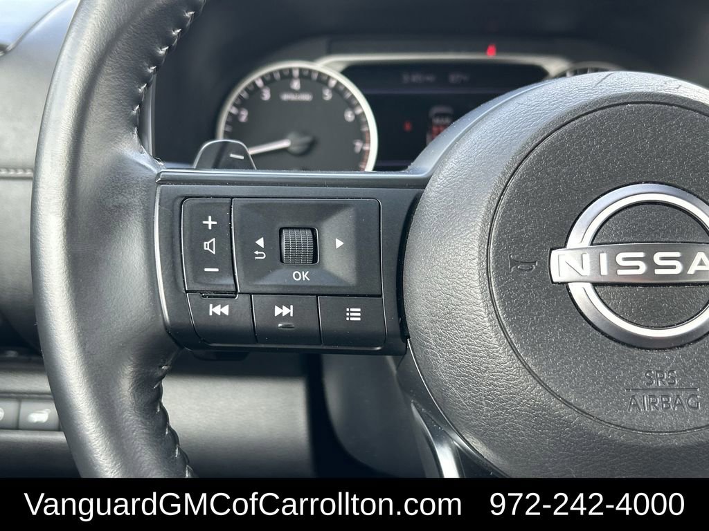 Used 2025 Nissan Pathfinder SV image 14