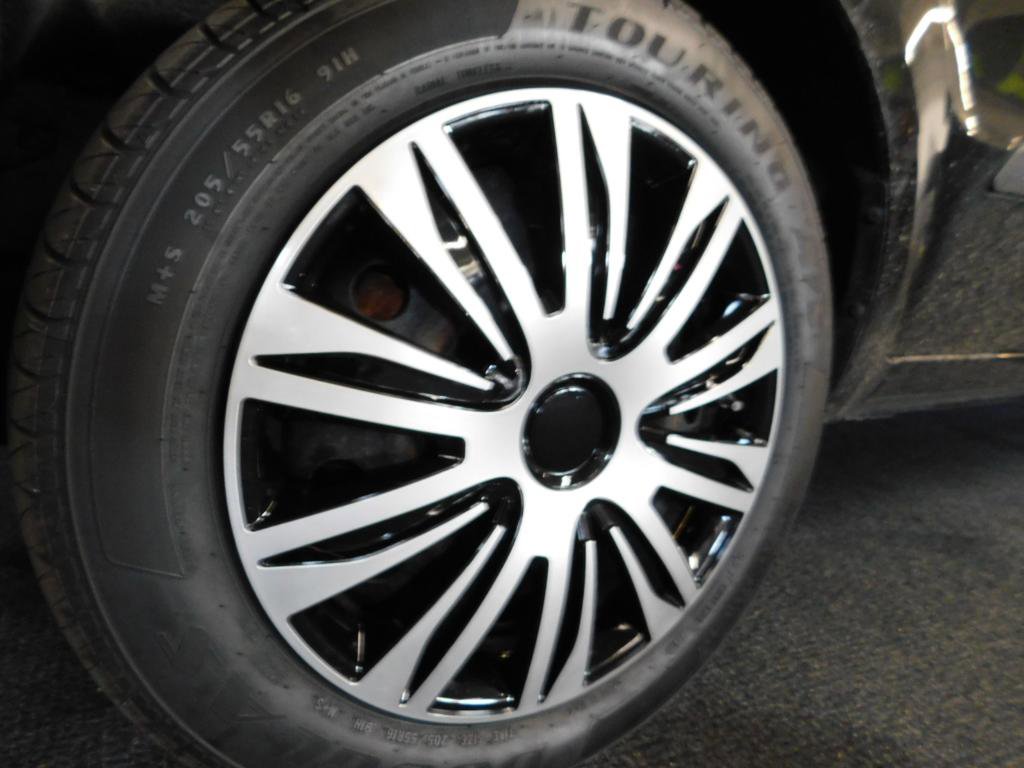 Used 2013 Kia Soul + w/ Audio Pkg FWD image 17