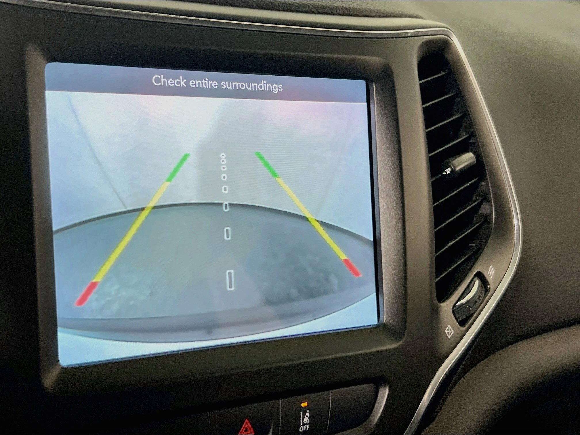 Used 2022 Jeep Cherokee Trailhawk w/ Trailer Tow Group image 13