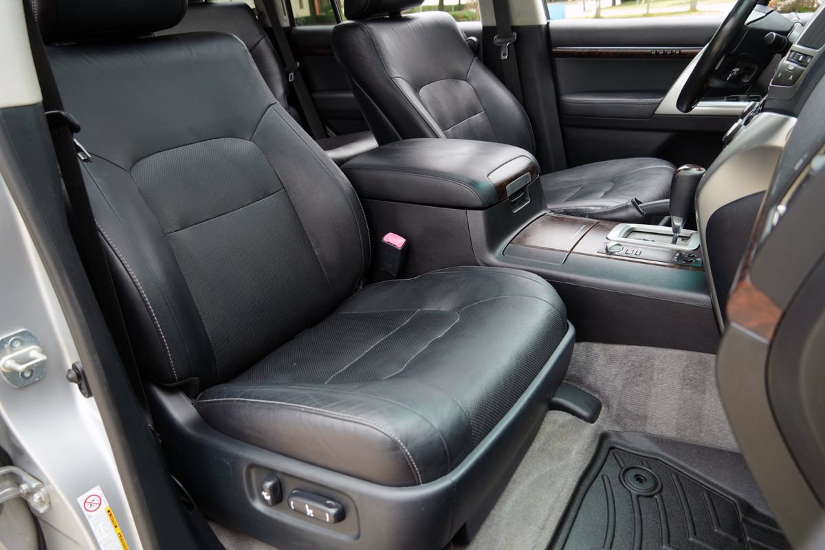 Used 2015 Toyota Land Cruiser AWD/4WD image 8