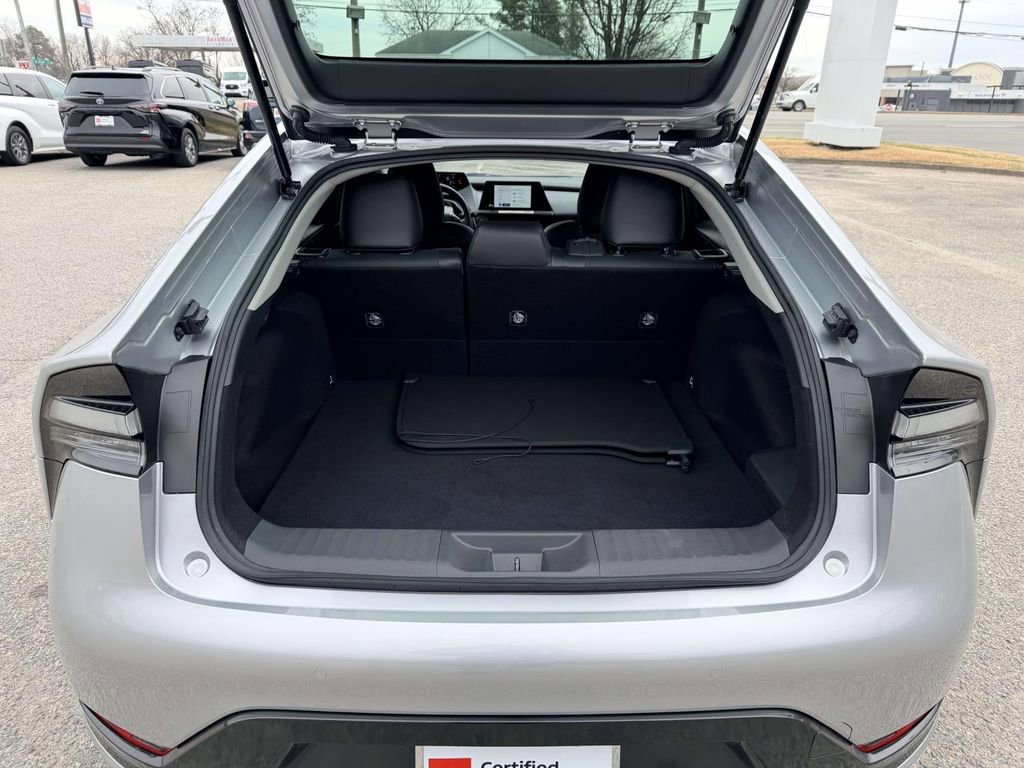 Used 2024 Toyota Prius Prime image 15