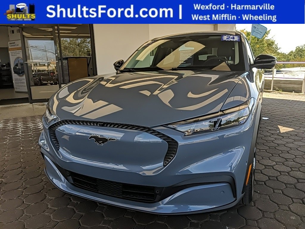 Used 2024 Ford Mustang Mach-E Select image 1