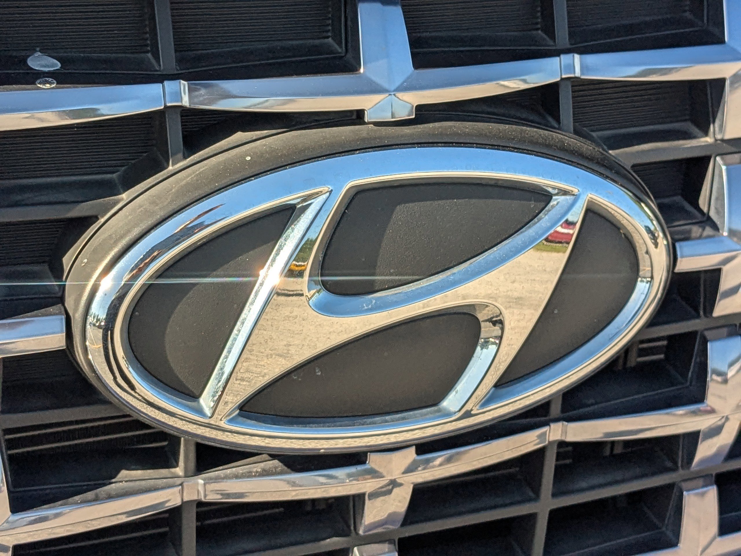 Certified 2024 Hyundai Venue SEL FWD image 35