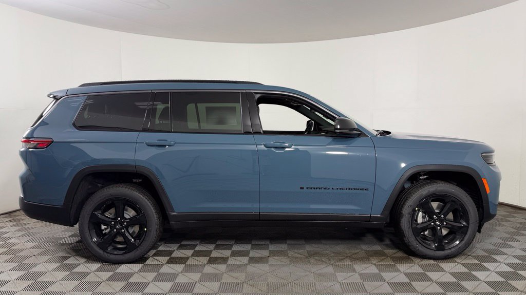 New 2027 Jeep Grand Cherokee L Limited AWD/4WD image 8