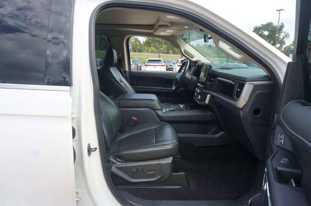 Used 2022 Ford Expedition Max XLT RWD image 20