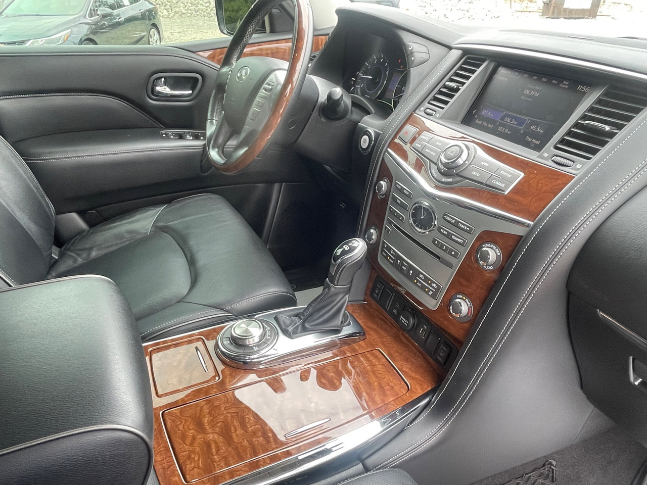 Used 2019 INFINITI QX80 Luxe w/ 22" Wheel Package image 23