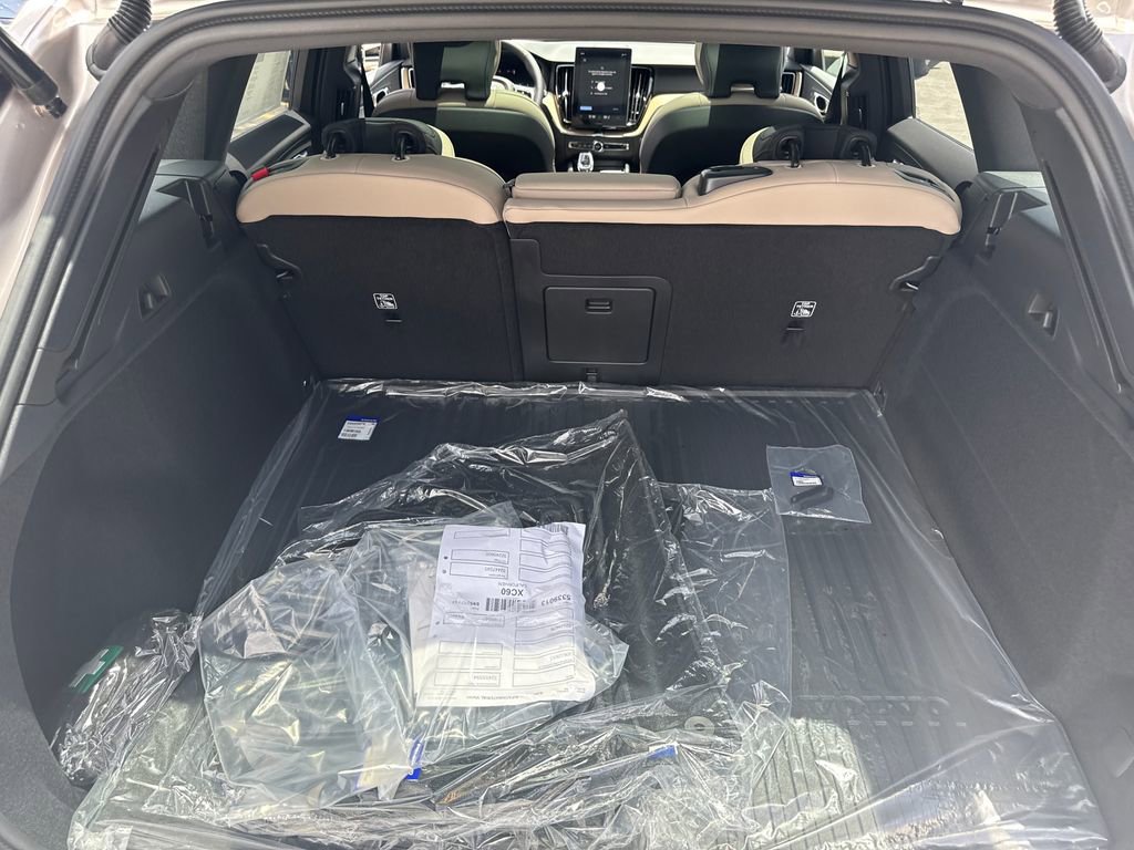 New 2026 Volvo XC60 B5 Plus w/ Protection Package Premier image 5