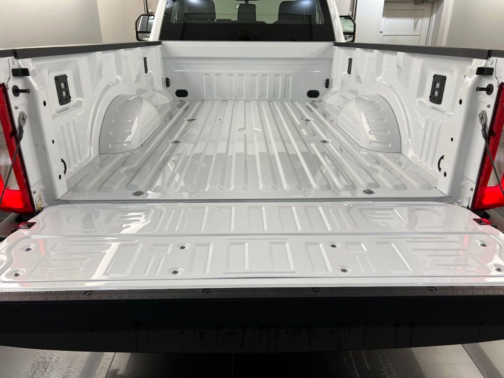 New 2026 Ford F250 XL w/ XL Chrome Package image 23