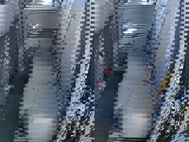 New 2025 Mercedes-Benz GLB 250 image 5