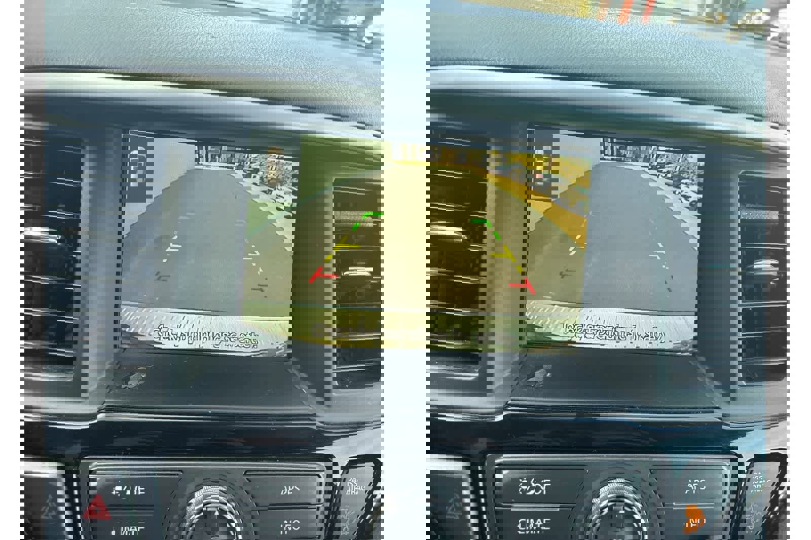 Used 2020 Nissan Pathfinder S image 17