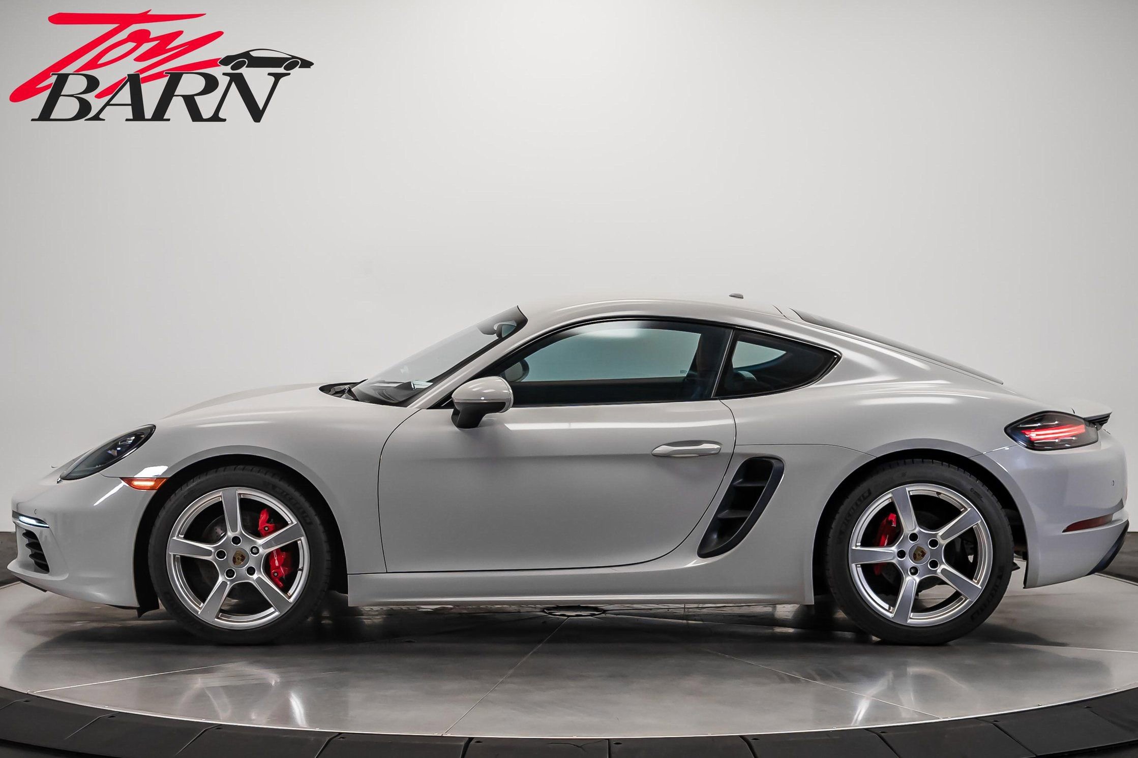 Used 2018 Porsche 718 Cayman S video 2