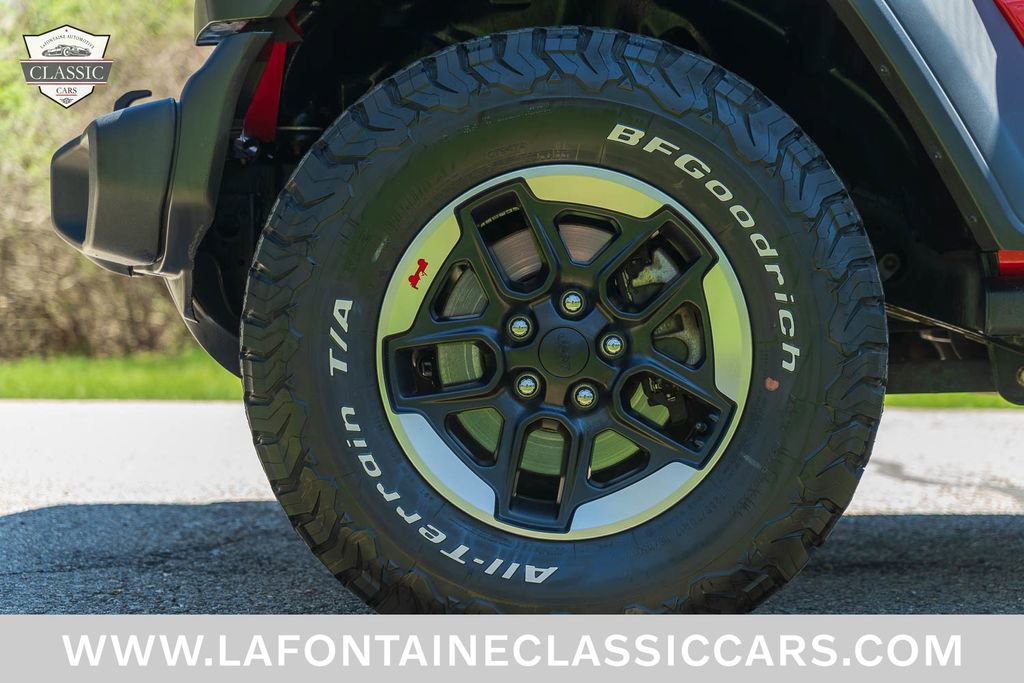 Used 2020 Jeep Gladiator Sport w/ Technology Group AWD/4WD image 15