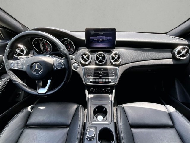 Used 2019 Mercedes-Benz CLA 250 image 16