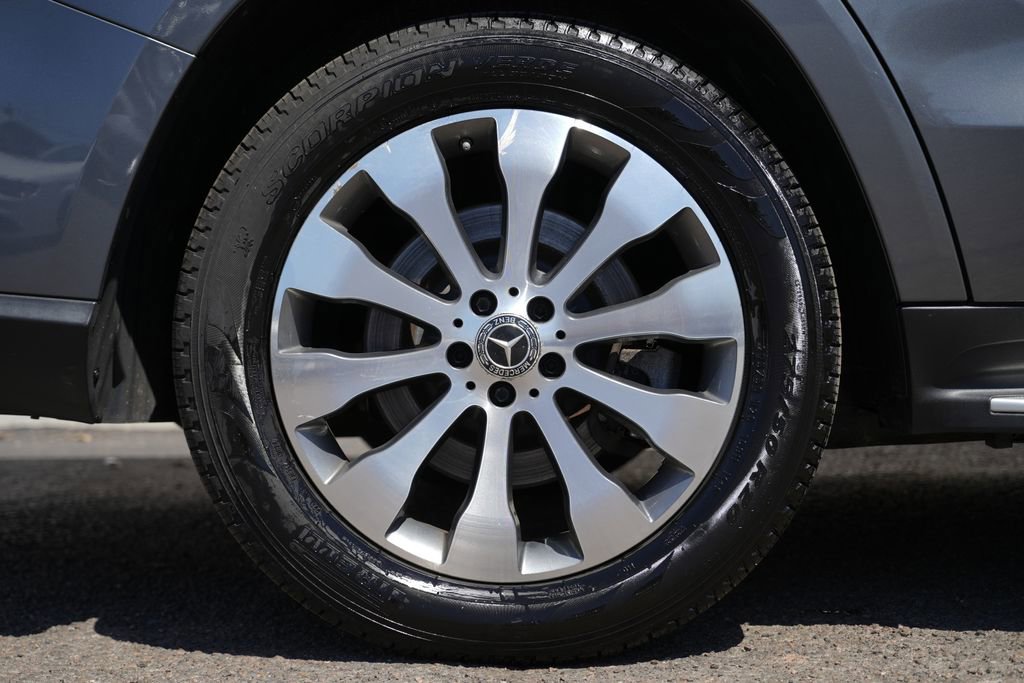 Used 2019 Mercedes-Benz GLS 450 4MATIC image 9