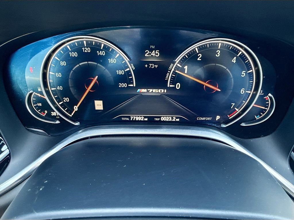 Used 2018 BMW M760i xDrive image 41