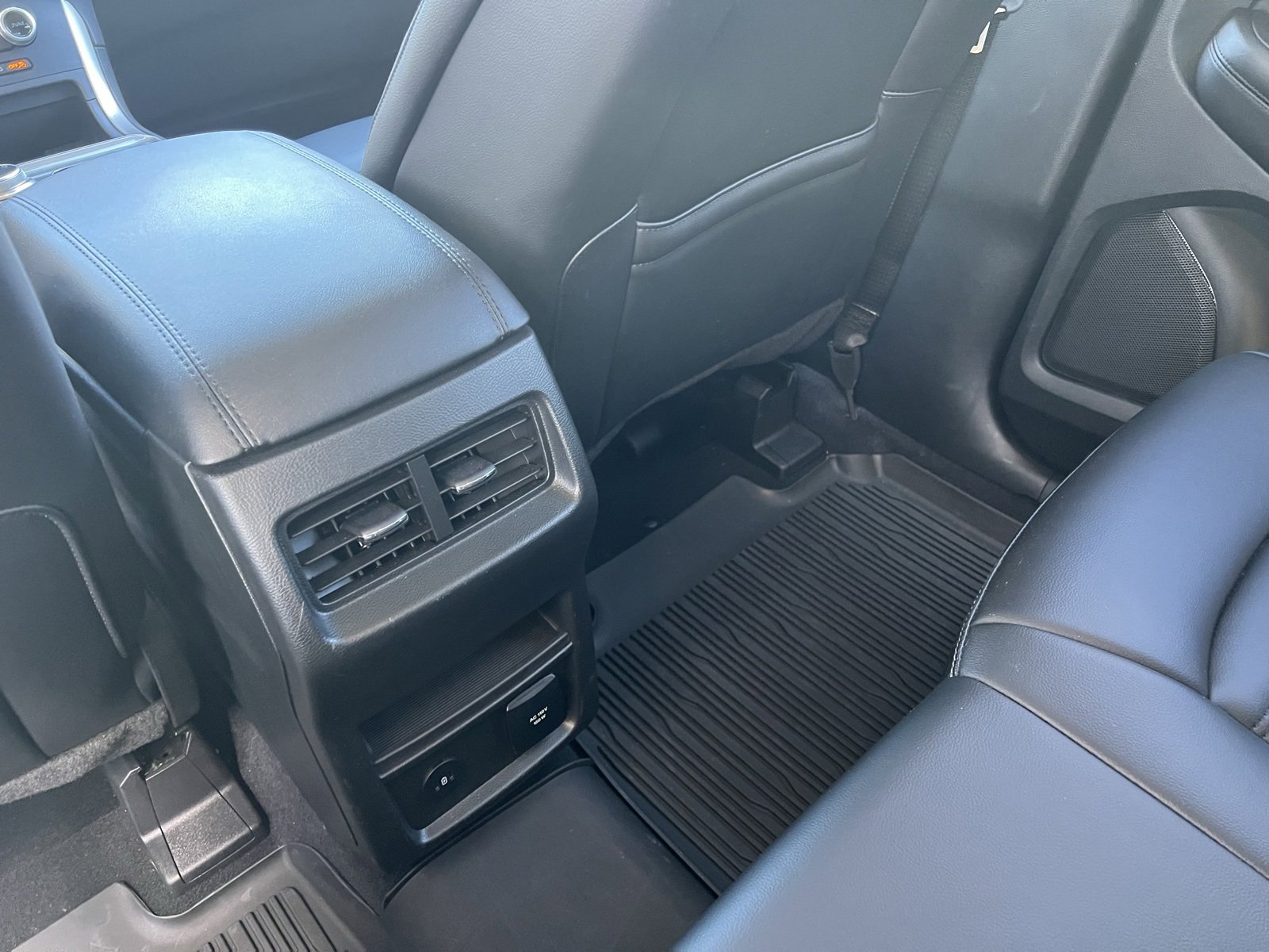 Used 2023 Ford Edge SEL w/ Convenience Package image 18