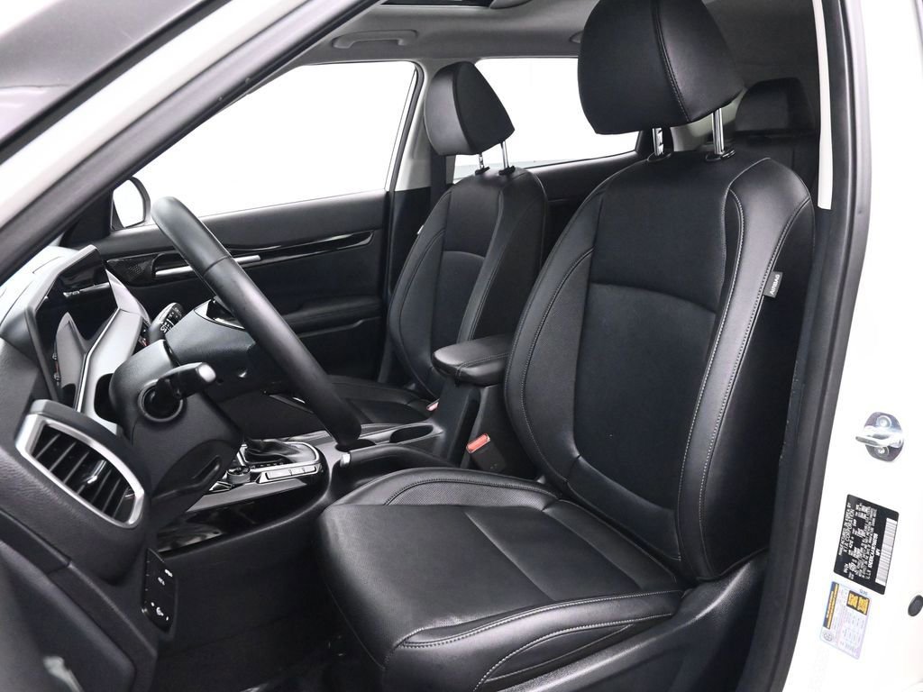Used 2024 Kia Seltos EX image 12