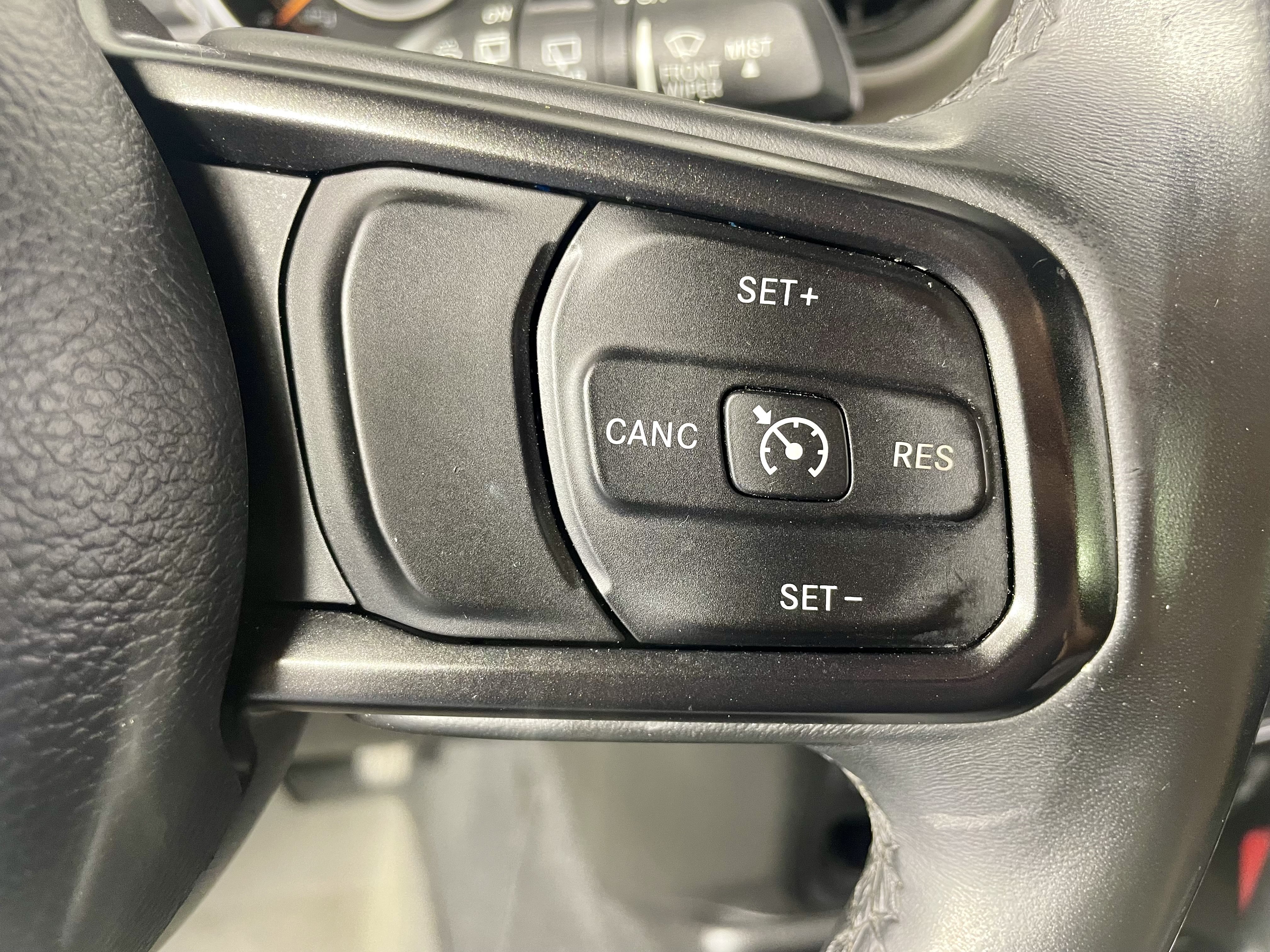 Used 2018 Jeep Wrangler Unlimited Sport S AWD/4WD image 15