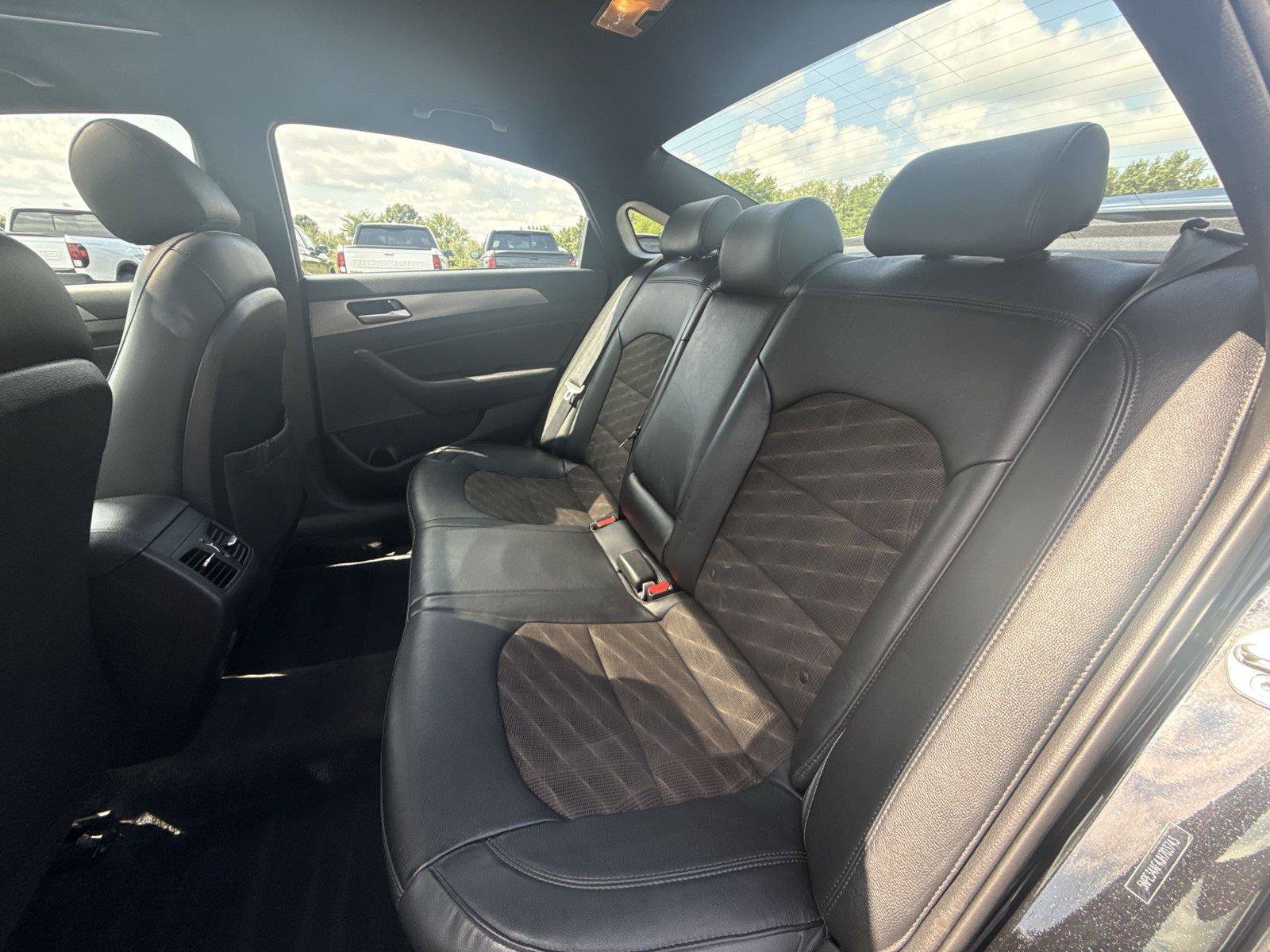 Used 2018 Hyundai Sonata Sport FWD image 17