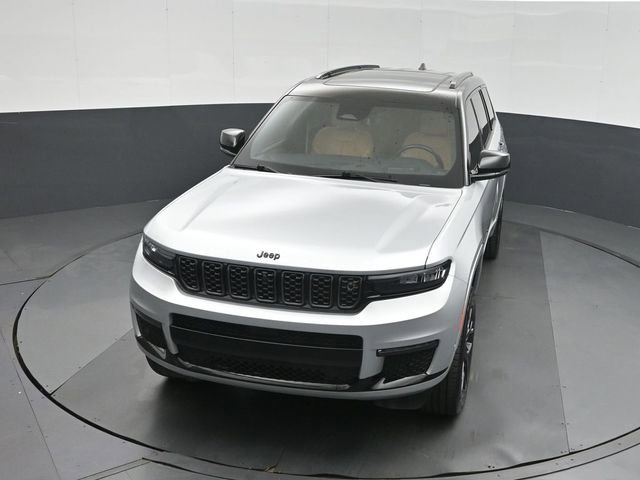 Used 2023 Jeep Grand Cherokee L Summit AWD/4WD image 39