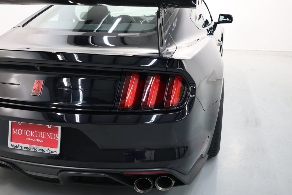Used 2019 Ford Mustang Shelby GT350R w/ GT350R Equipment Group 920A RWD image 74