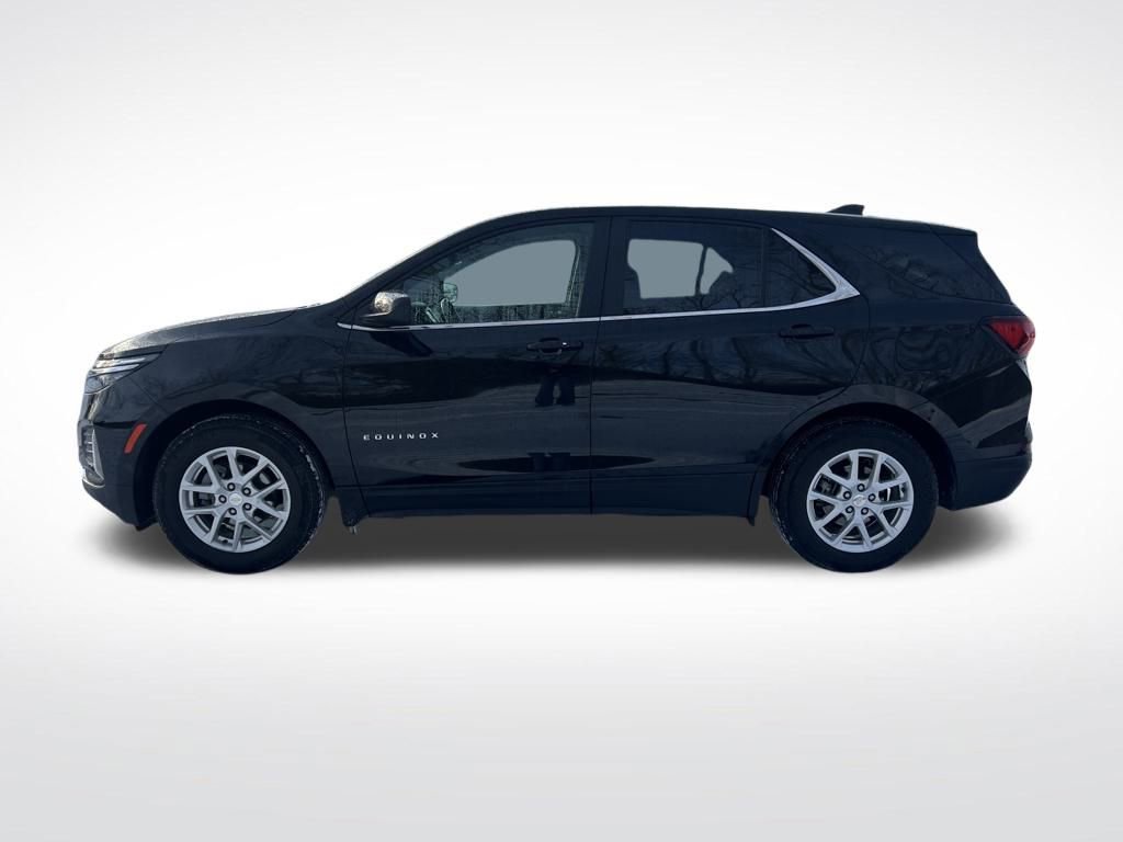 Used 2022 Chevrolet Equinox LT image 2