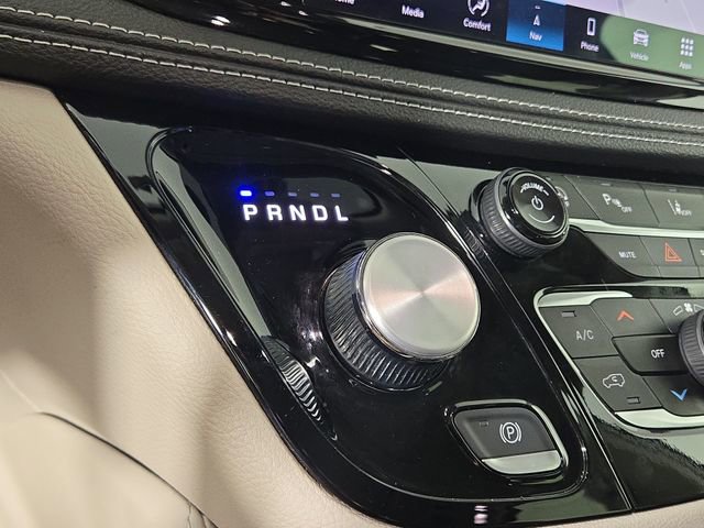 Used 2024 Chrysler Pacifica Limited image 21