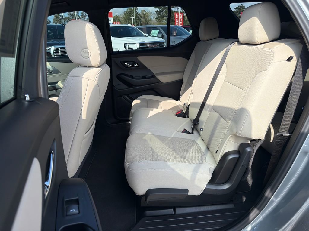 Used 2024 Chevrolet Traverse LS w/ Safety Package image 32