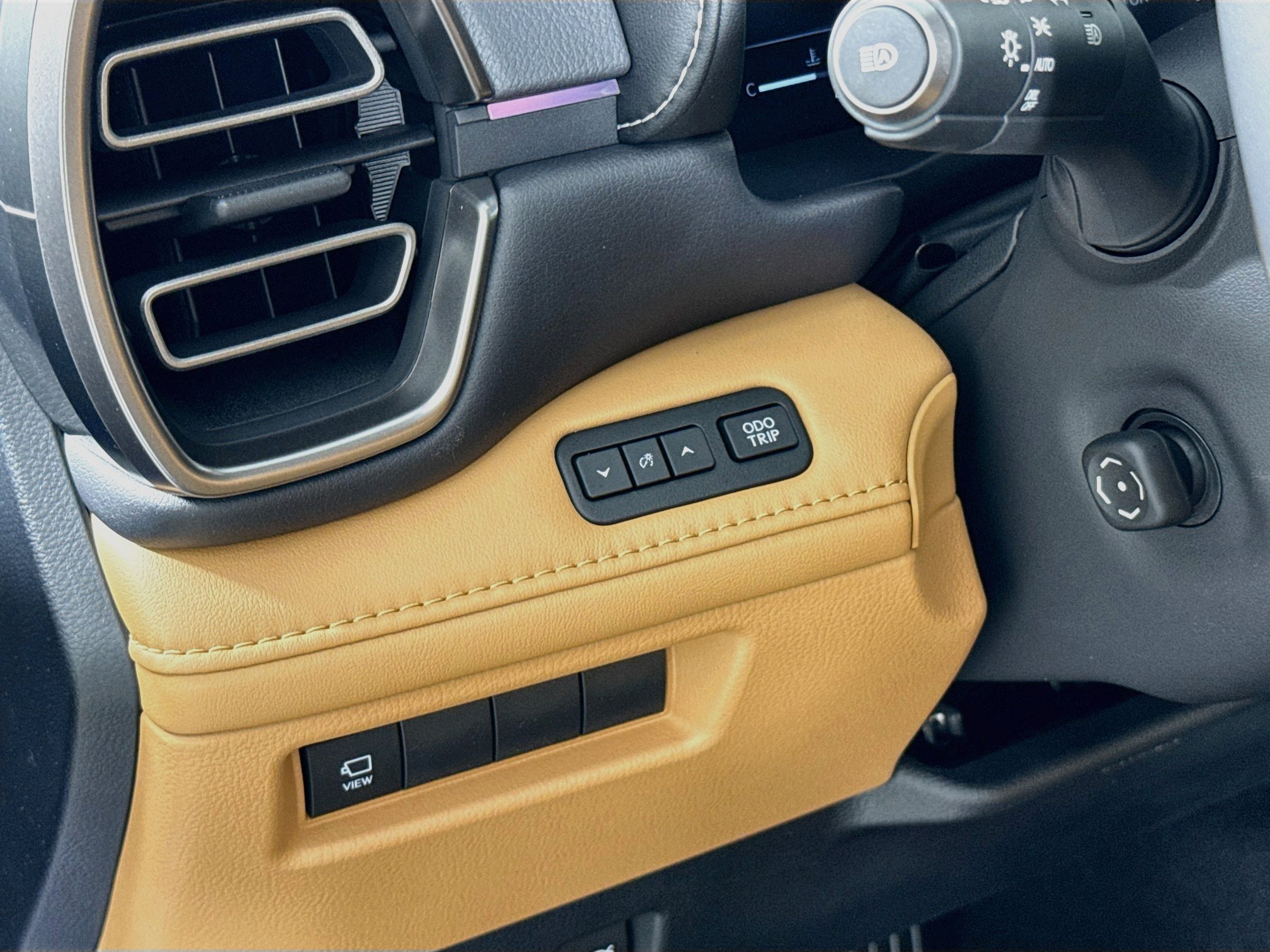 New 2026 Lexus IS 350 F Sport AWD/4WD image 10