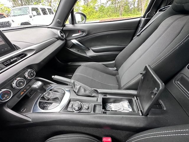 Used 2017 FIAT 124 Spider Classica RWD image 26