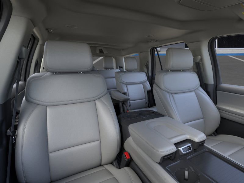 New 2026 Ford Expedition Active image 41