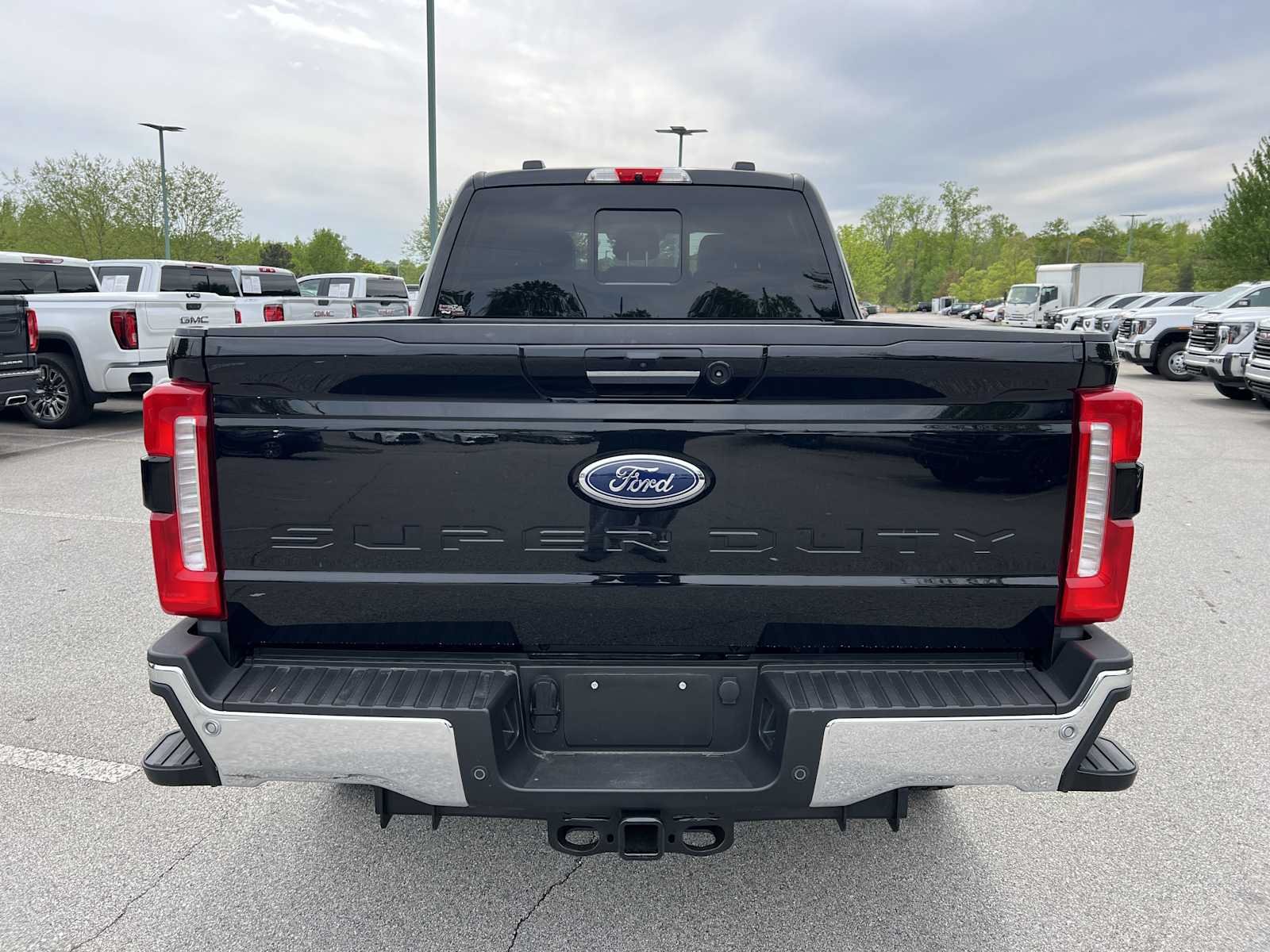 Used 2024 Ford F350 Lariat w/ Chrome Package AWD/4WD image 6