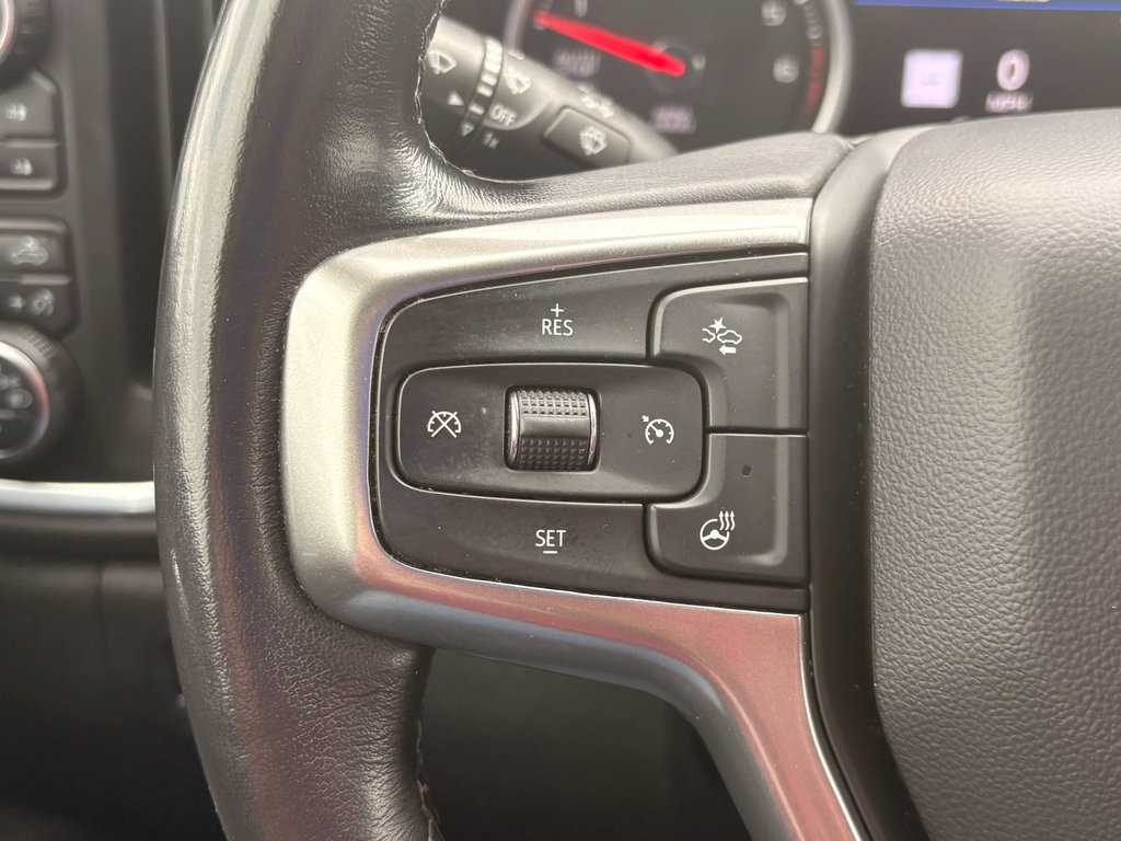 Used 2022 Chevrolet Silverado 1500 LTZ w/ LTZ Premium Package AWD/4WD image 18