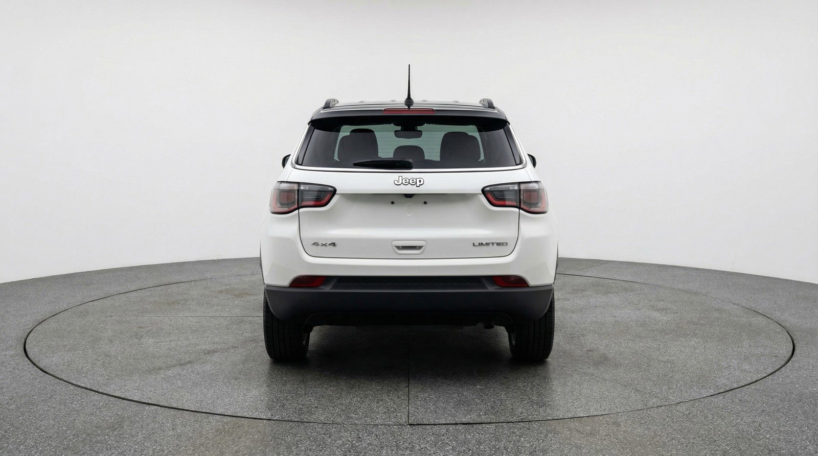 Used 2025 Jeep Compass Limited image 7