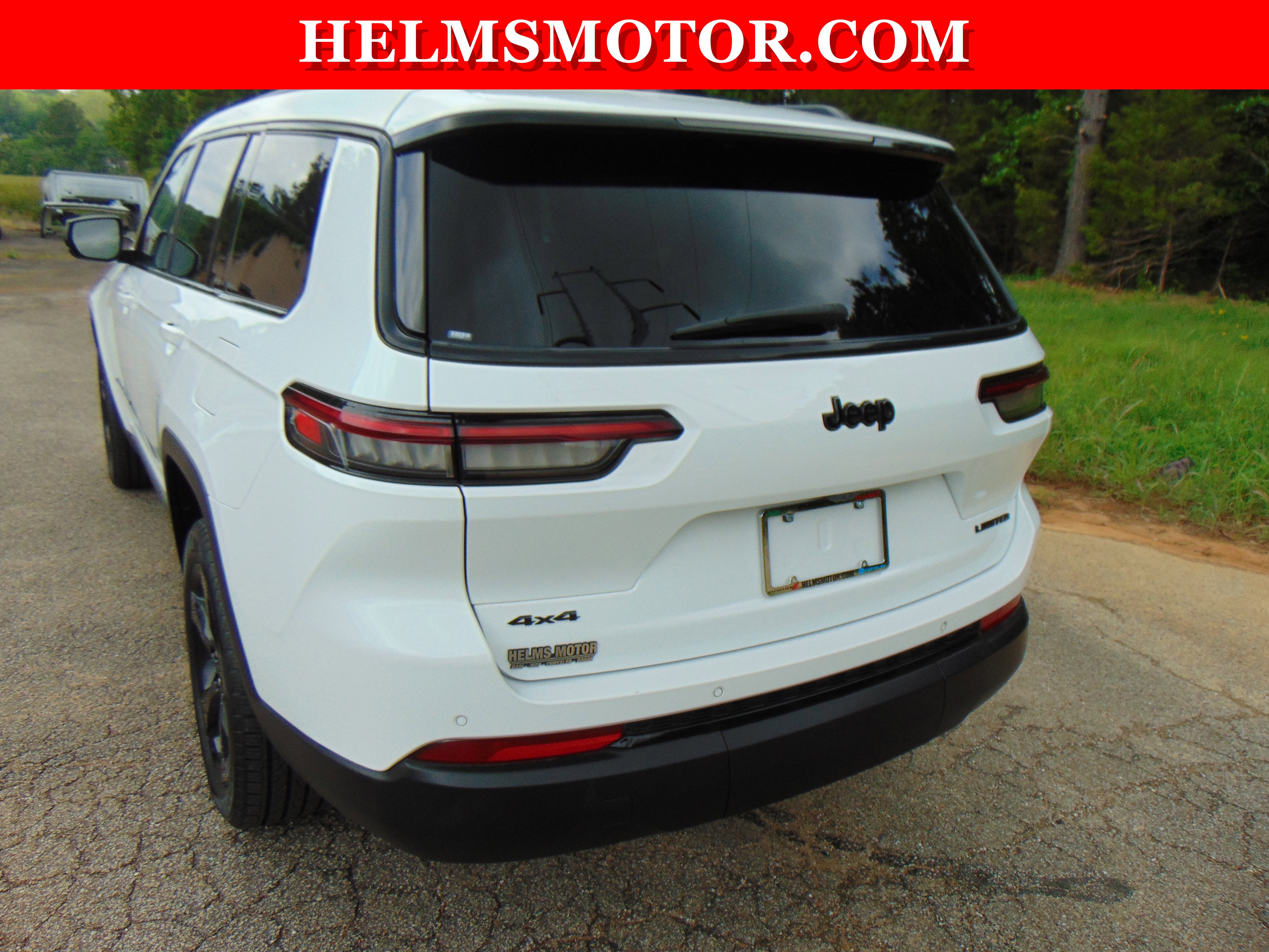 Certified 2024 Jeep Grand Cherokee L Limited w/ Black Appearance Package AWD/4WD image 10
