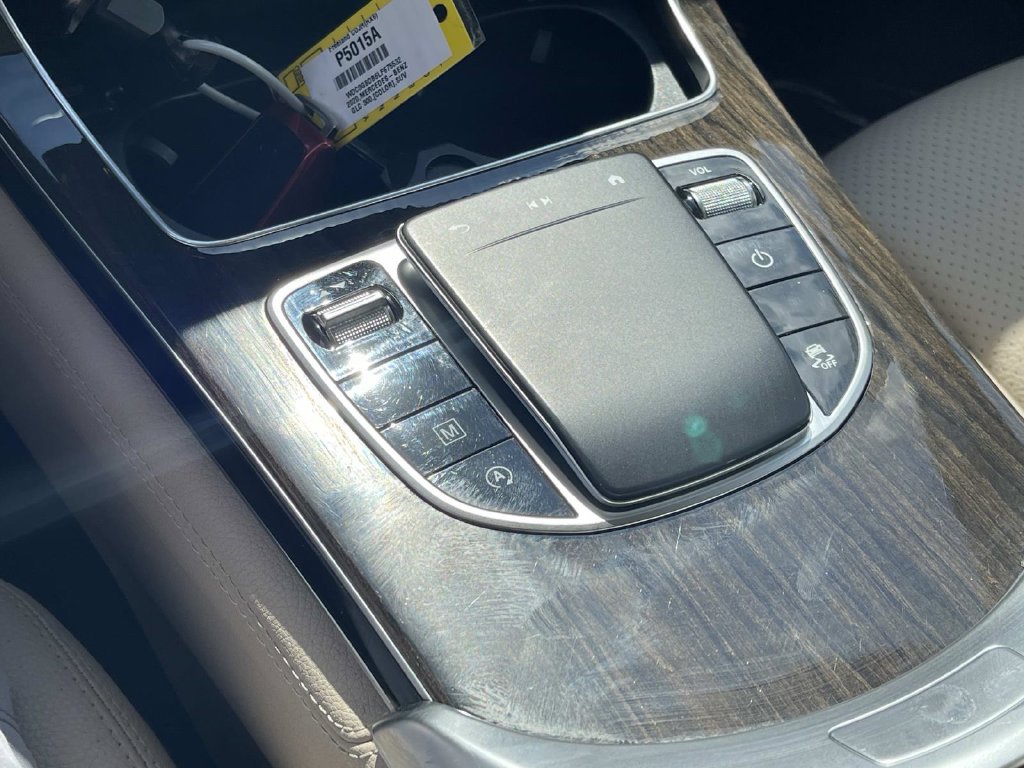 Used 2020 Mercedes-Benz GLC 300 image 35