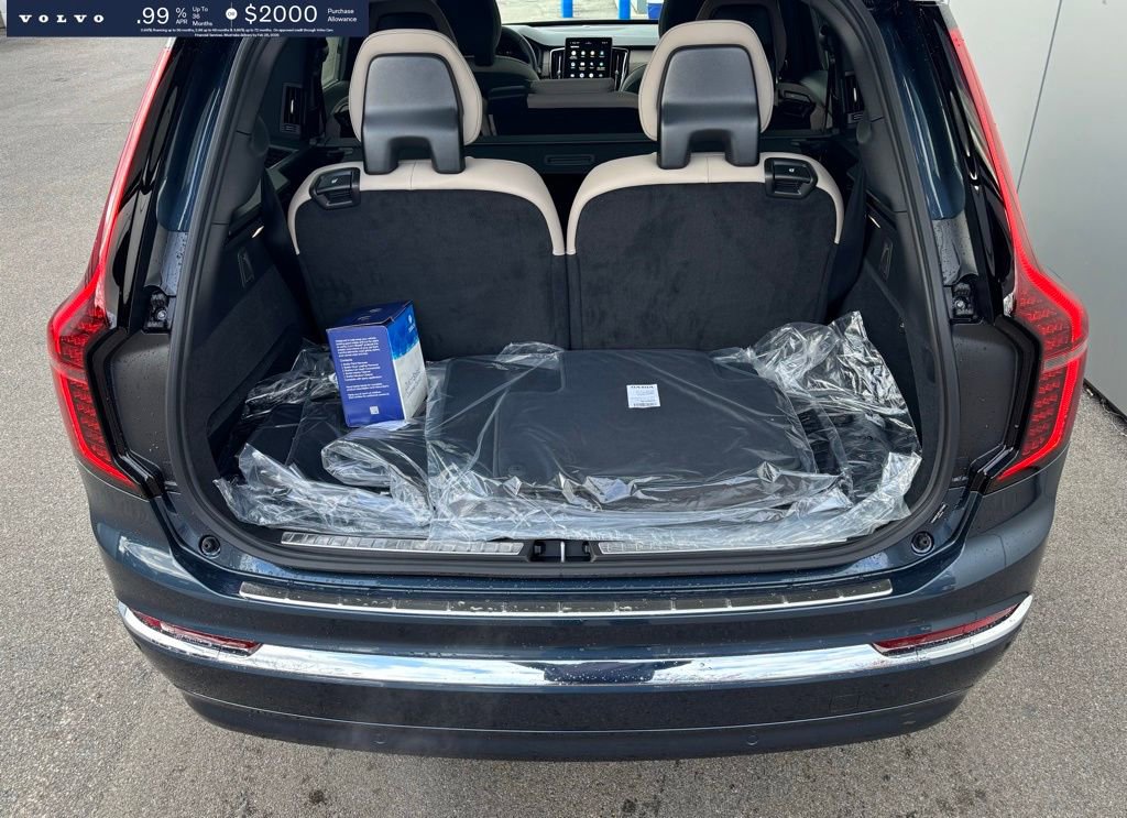 New 2026 Volvo XC90 B6 Core w/ Protection Package image 17