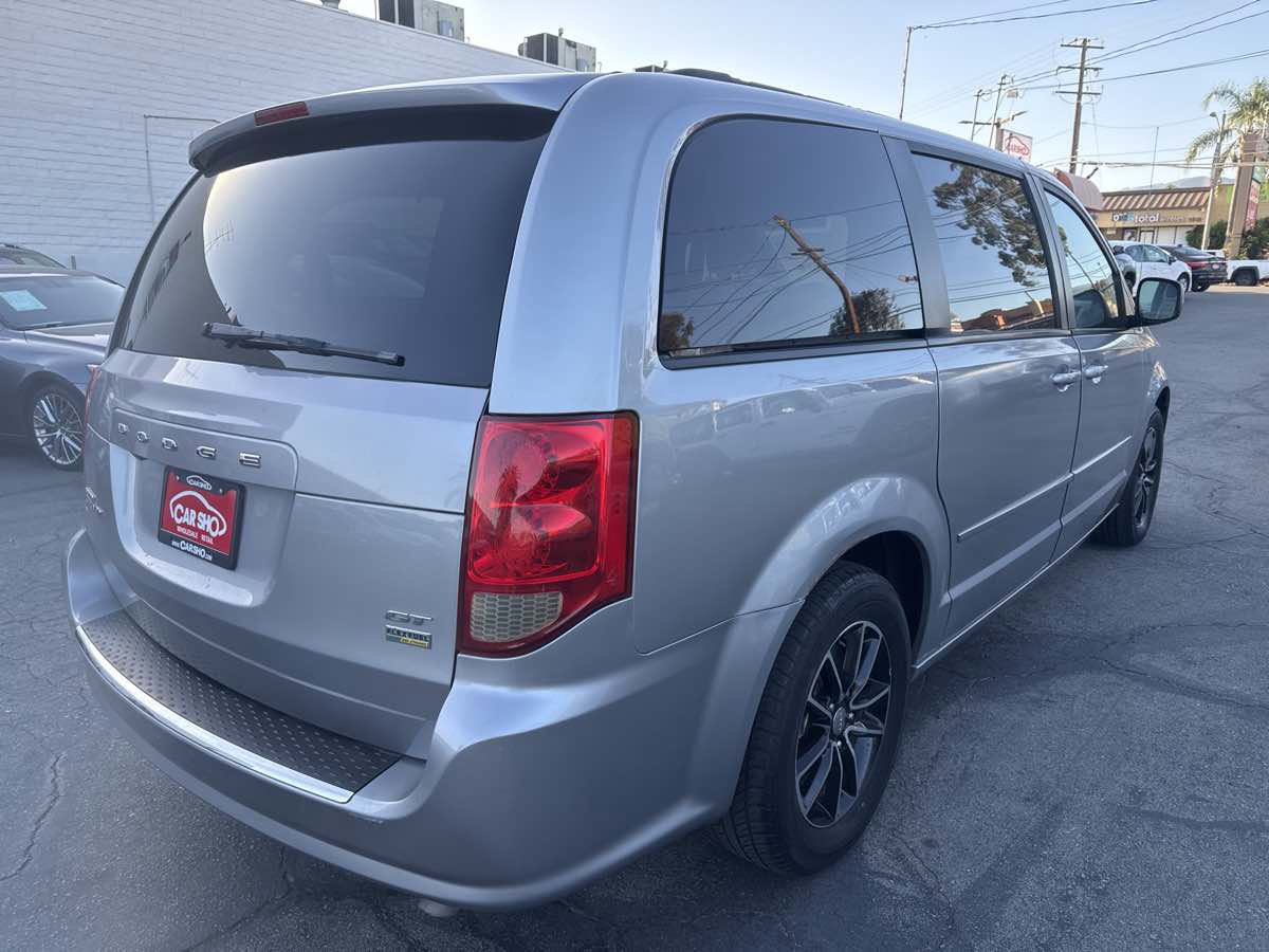 Used 2017 Dodge Grand Caravan GT image 7