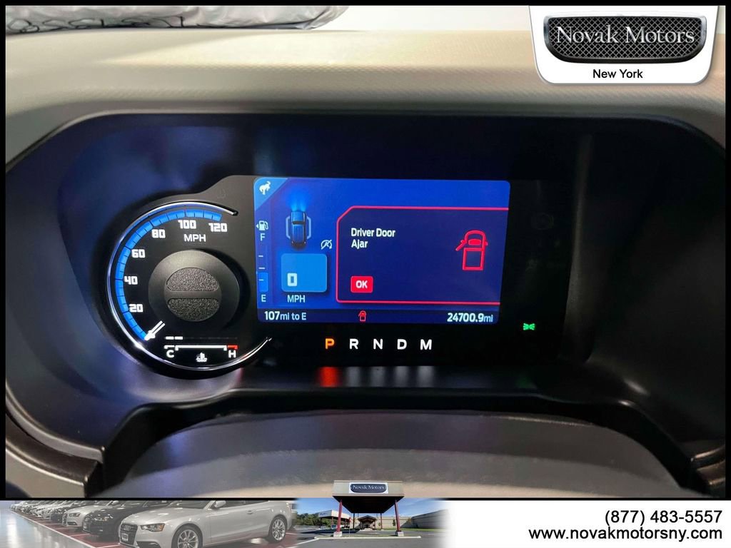 Used 2022 Ford Bronco Badlands image 21