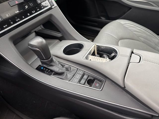 Used 2019 Toyota Avalon Limited image 20