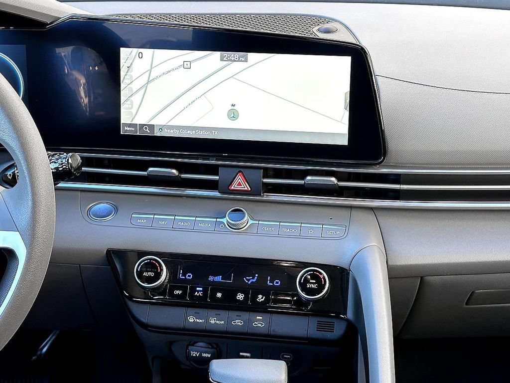 Used 2024 Hyundai Elantra SEL FWD image 22