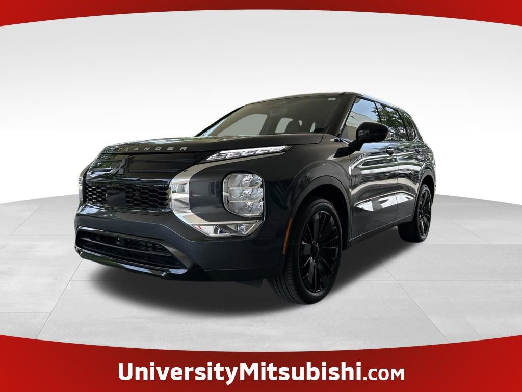 New 2026 Mitsubishi Outlander LE FWD image 1