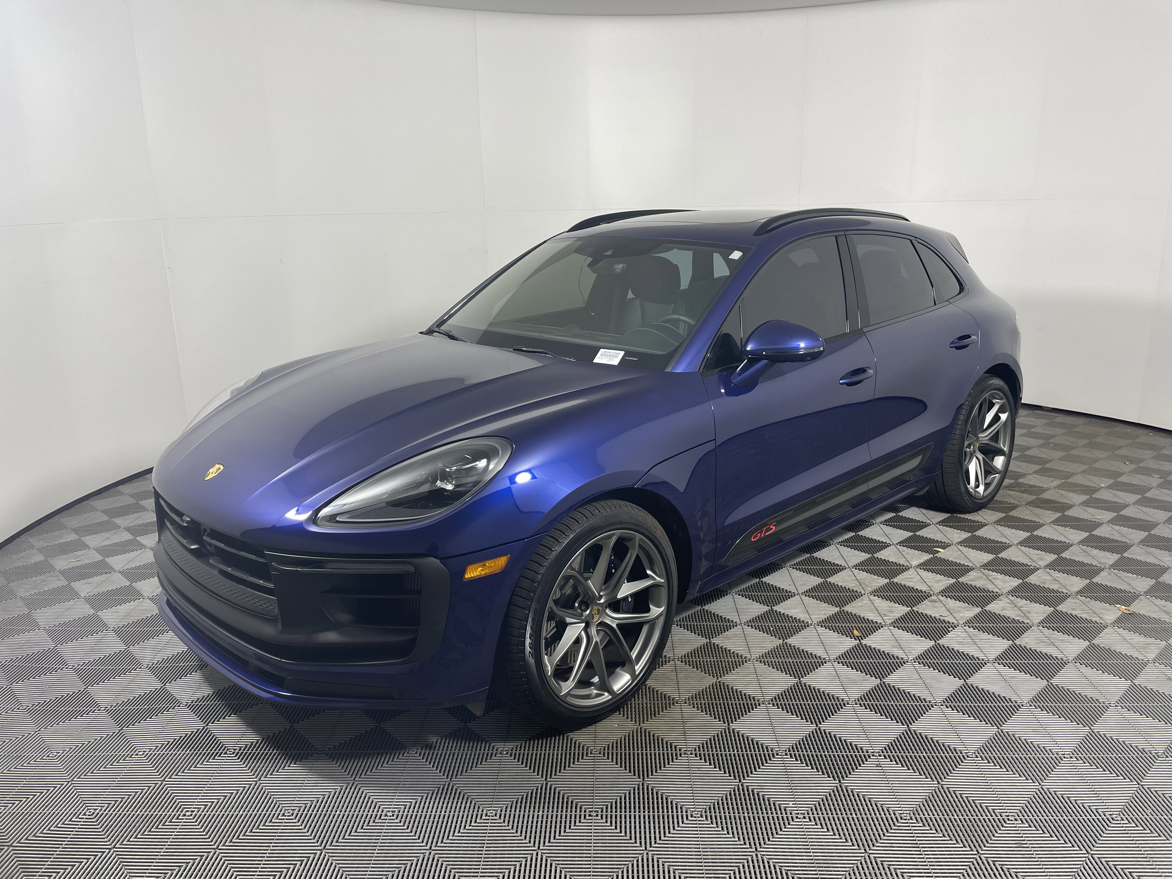 Certified 2024 Porsche Macan GTS image 11