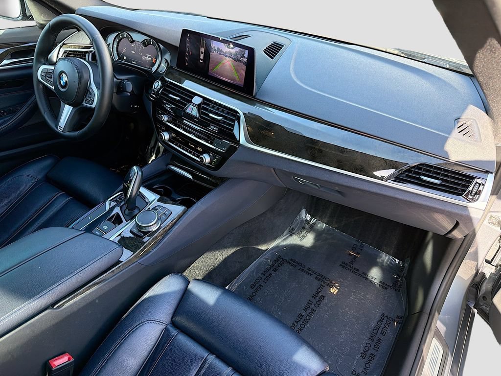 Used 2019 BMW 530i w/ M Sport Package RWD image 13