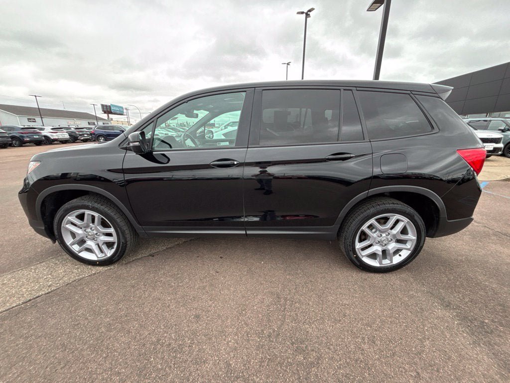 Used 2024 Honda Passport EX-L image 8
