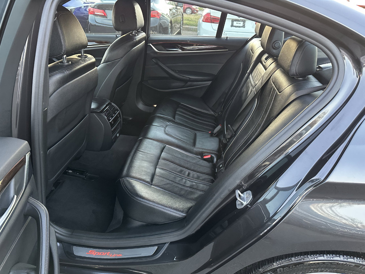 Used 2018 BMW 540i xDrive 540i xDrive image 9